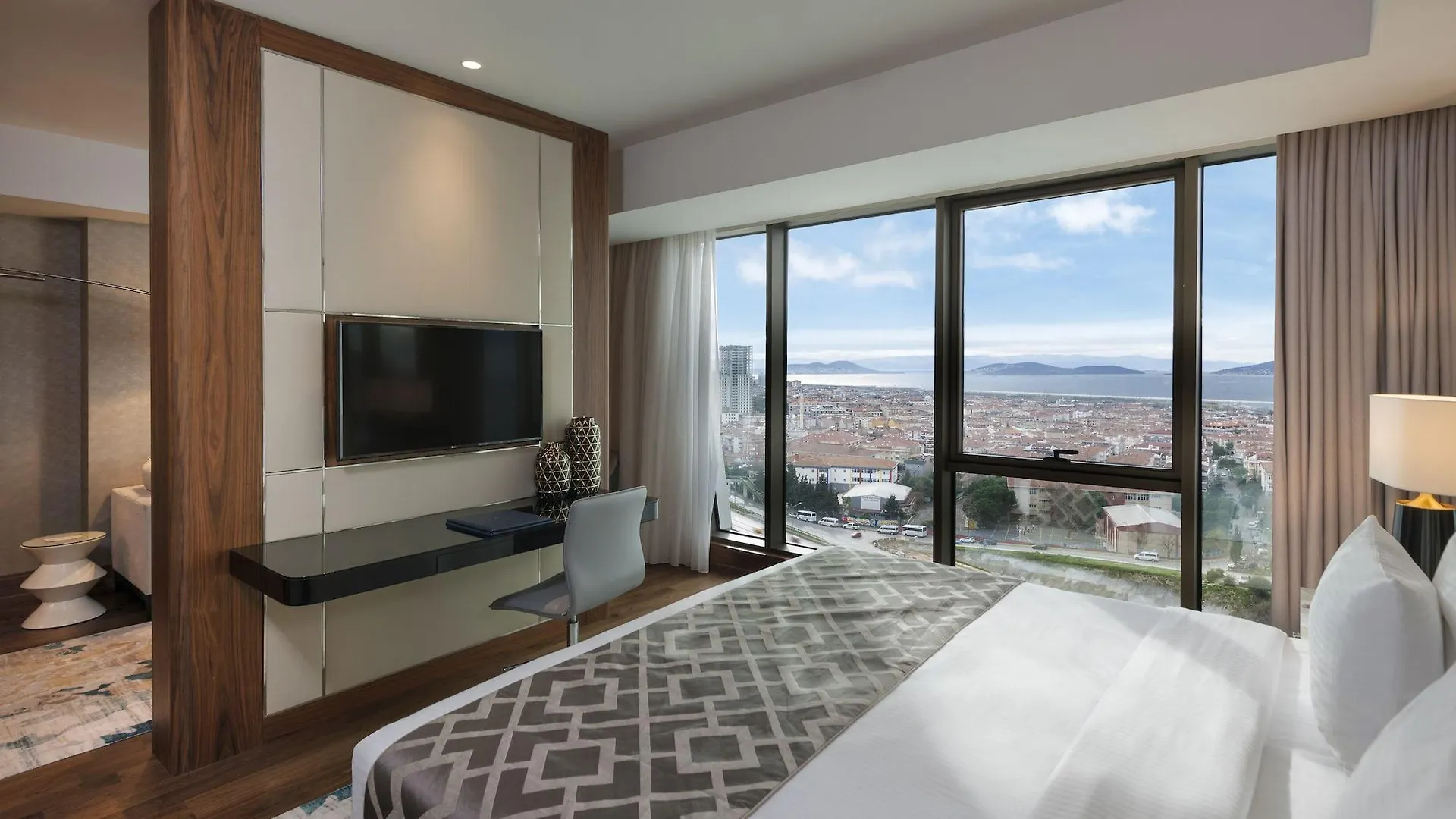 Elite World Grand Istanbul Kuecuekyali Hotel Turkey