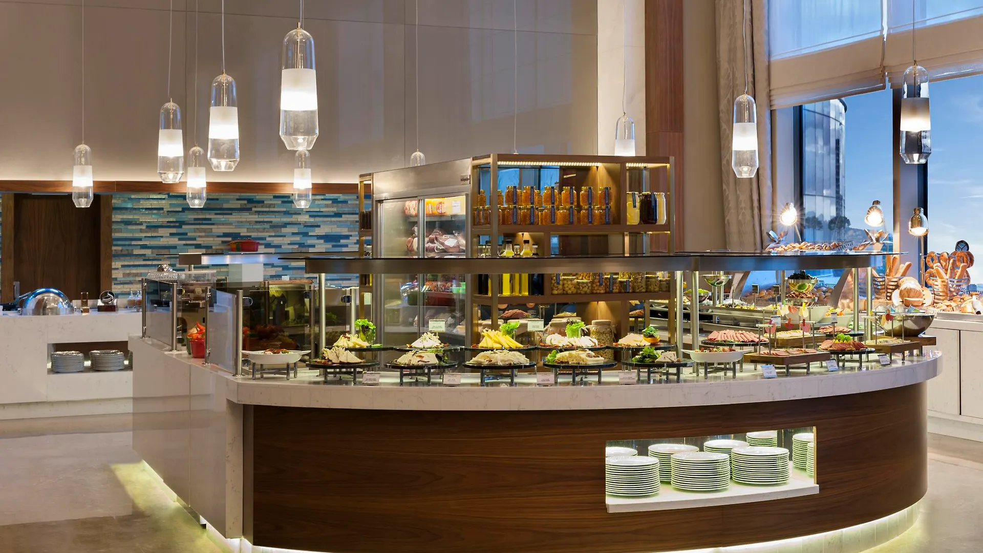 Elite World Grand Istanbul Kuecuekyali Hotel