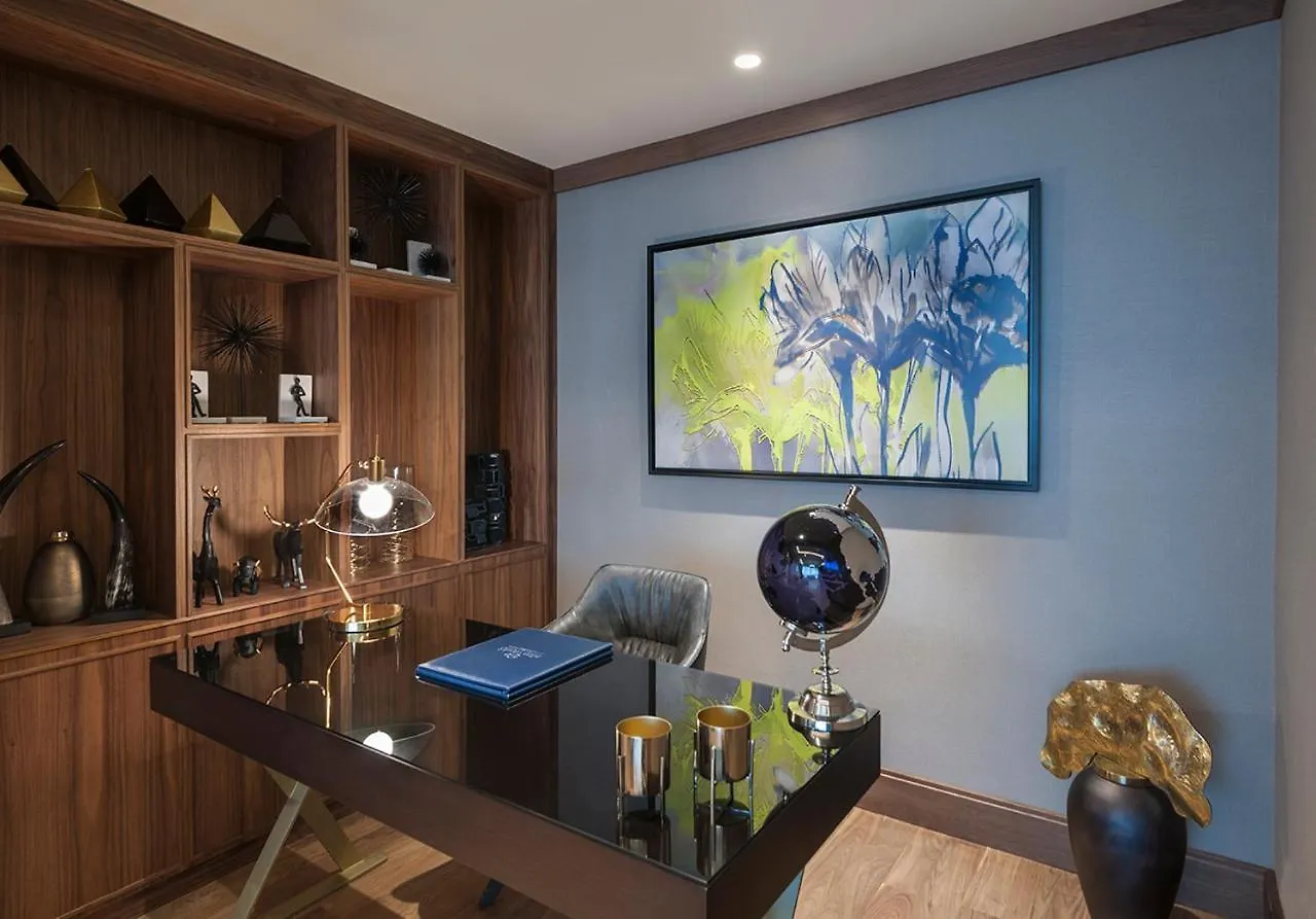 Elite World Grand Istanbul Kuecuekyali Hotel