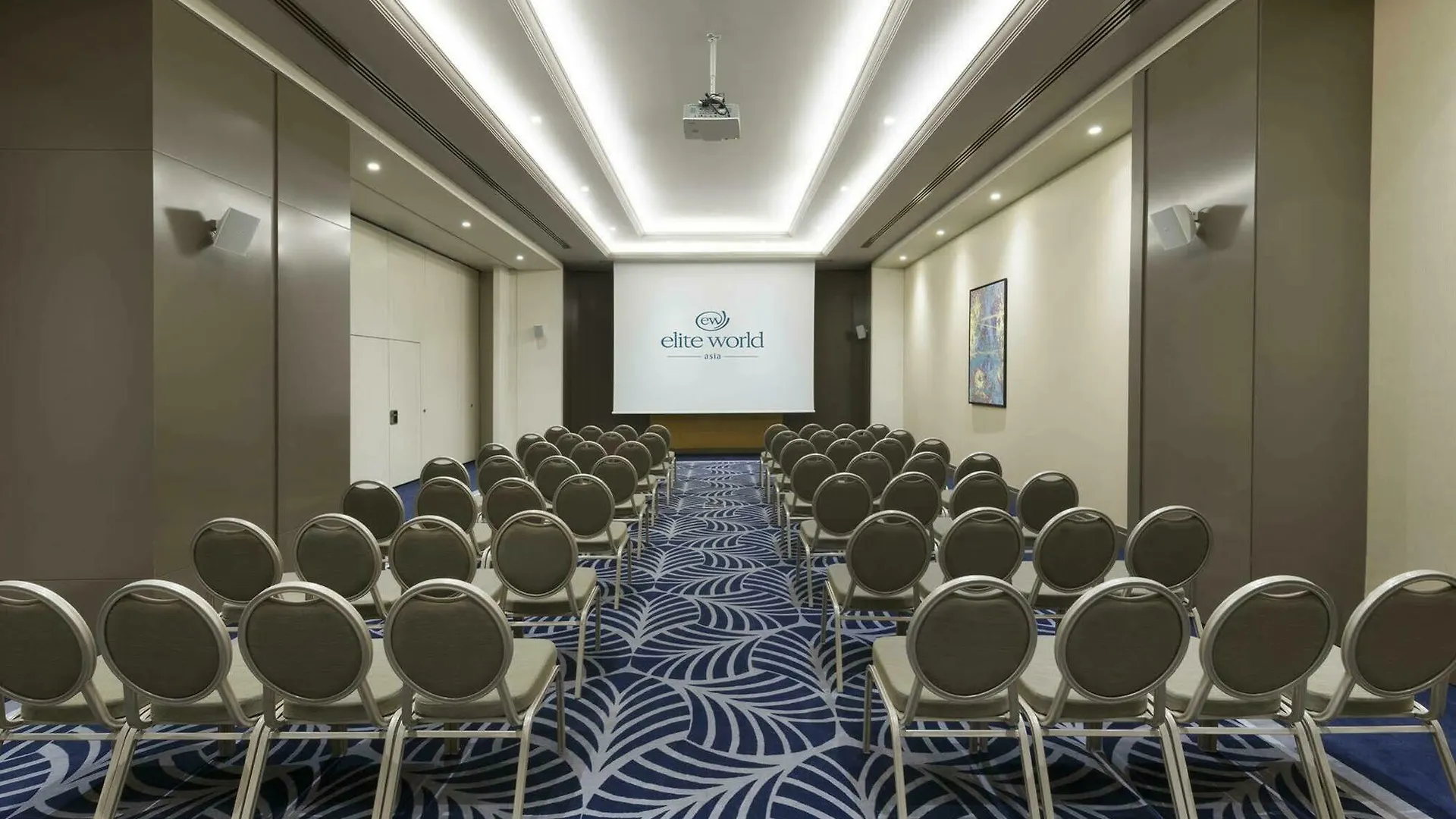 Elite World Grand Istanbul Kuecuekyali Hotel